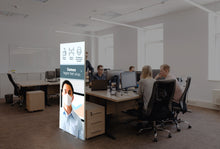 Afbeelding in Gallery-weergave laden, Ontsmettingsdispenser met sensor, standaard en INFO LIGHTBOX

