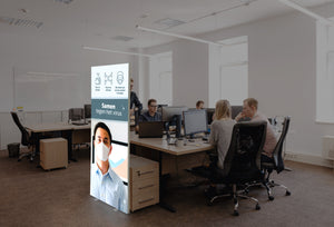 Ontsmettingsdispenser met sensor, standaard en INFO LIGHTBOX